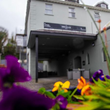 The Enniskillen Hotel And Motel Exterior photo